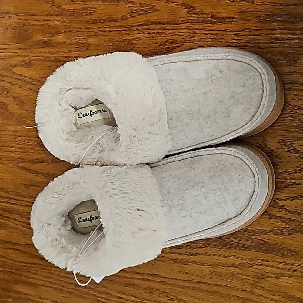 Dearfoams slippers size 9-10
